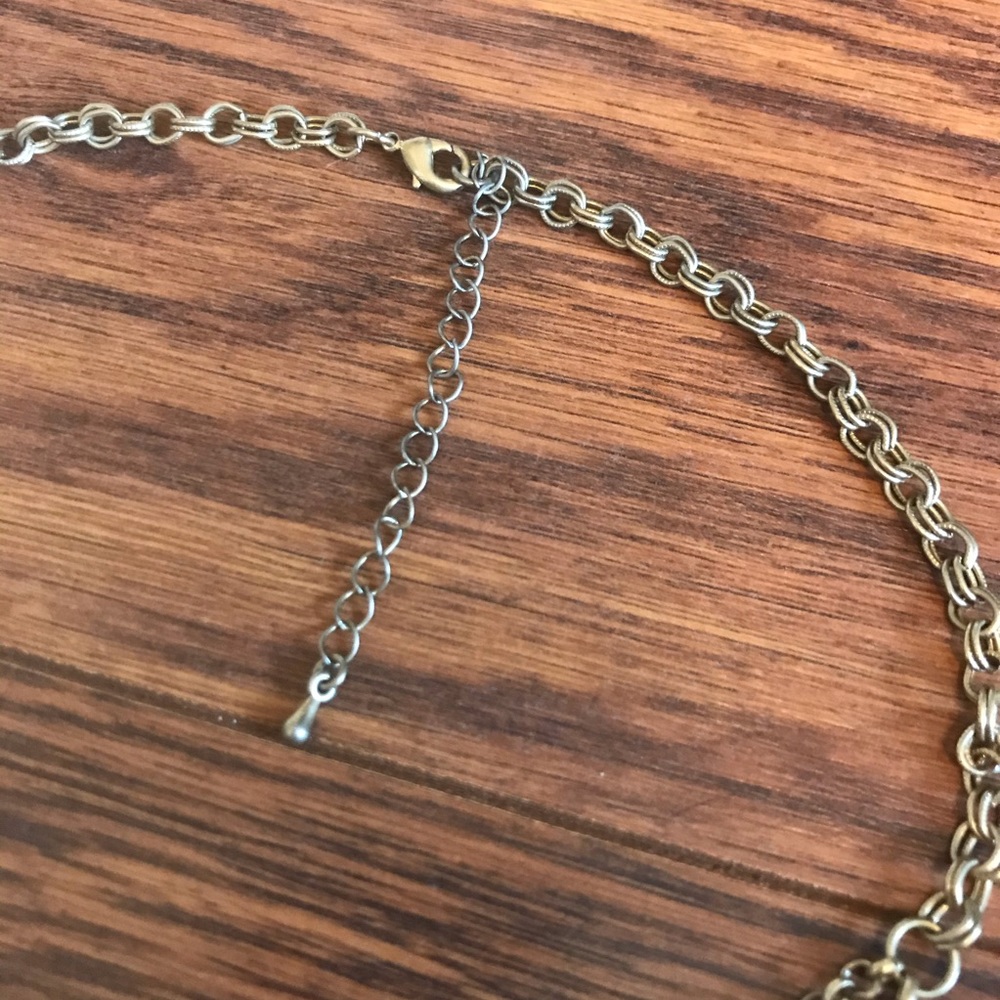 Francesca’s Two-Tier Golden Flowers Necklace - Picture 2 of 4